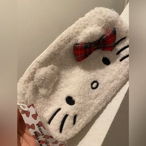 NWT hellokitty Stoney and Clover pouch